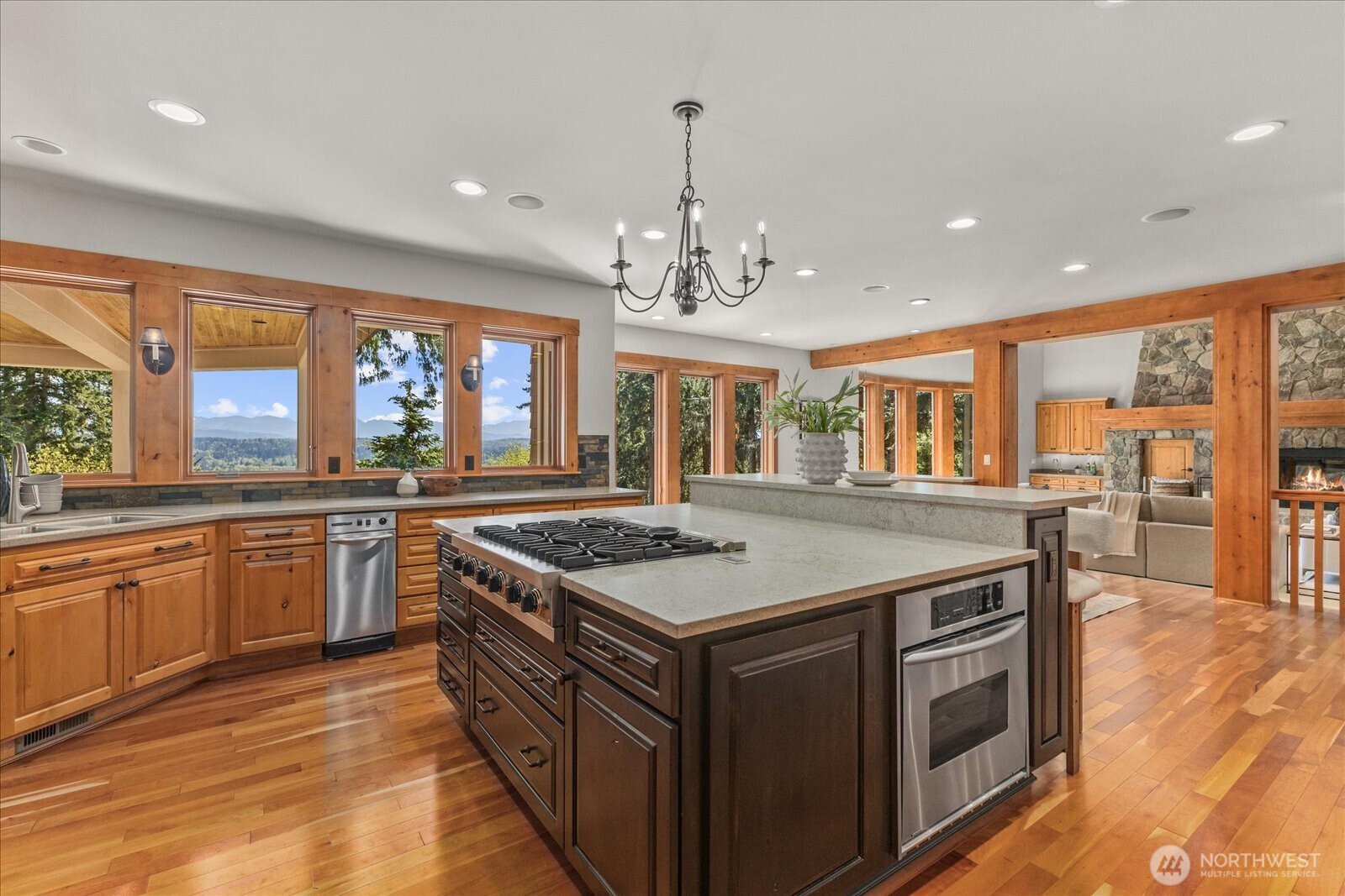 13748 242nd Avenue NE Woodinville WA 98077
