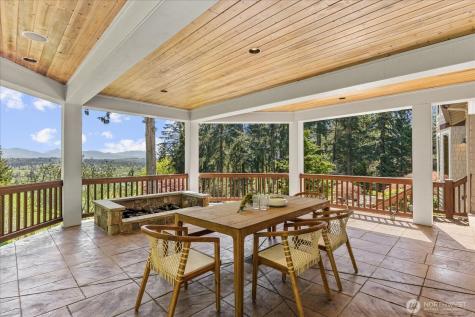 13748 242nd Avenue NE Woodinville WA 98077