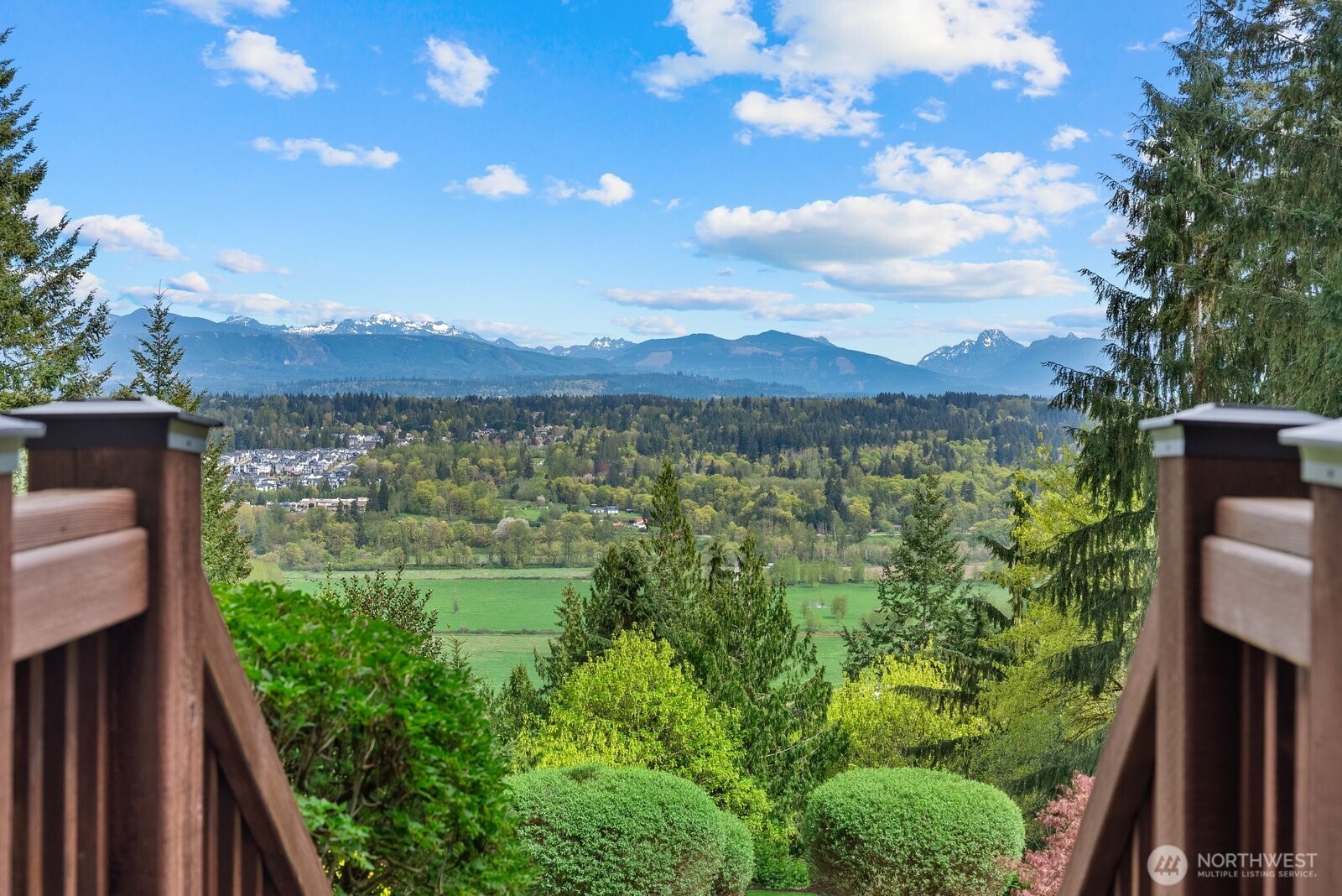 13748 242nd Avenue NE Woodinville WA 98077
