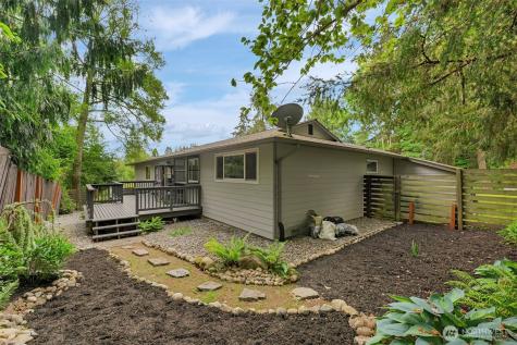 10414 SW 110th Street Vashon WA 98070