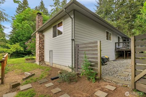 10414 SW 110th Street Vashon WA 98070