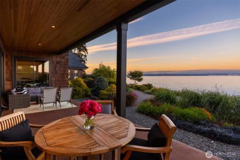 5128 Rockaway Beach Road NE Bainbridge Island WA 98110