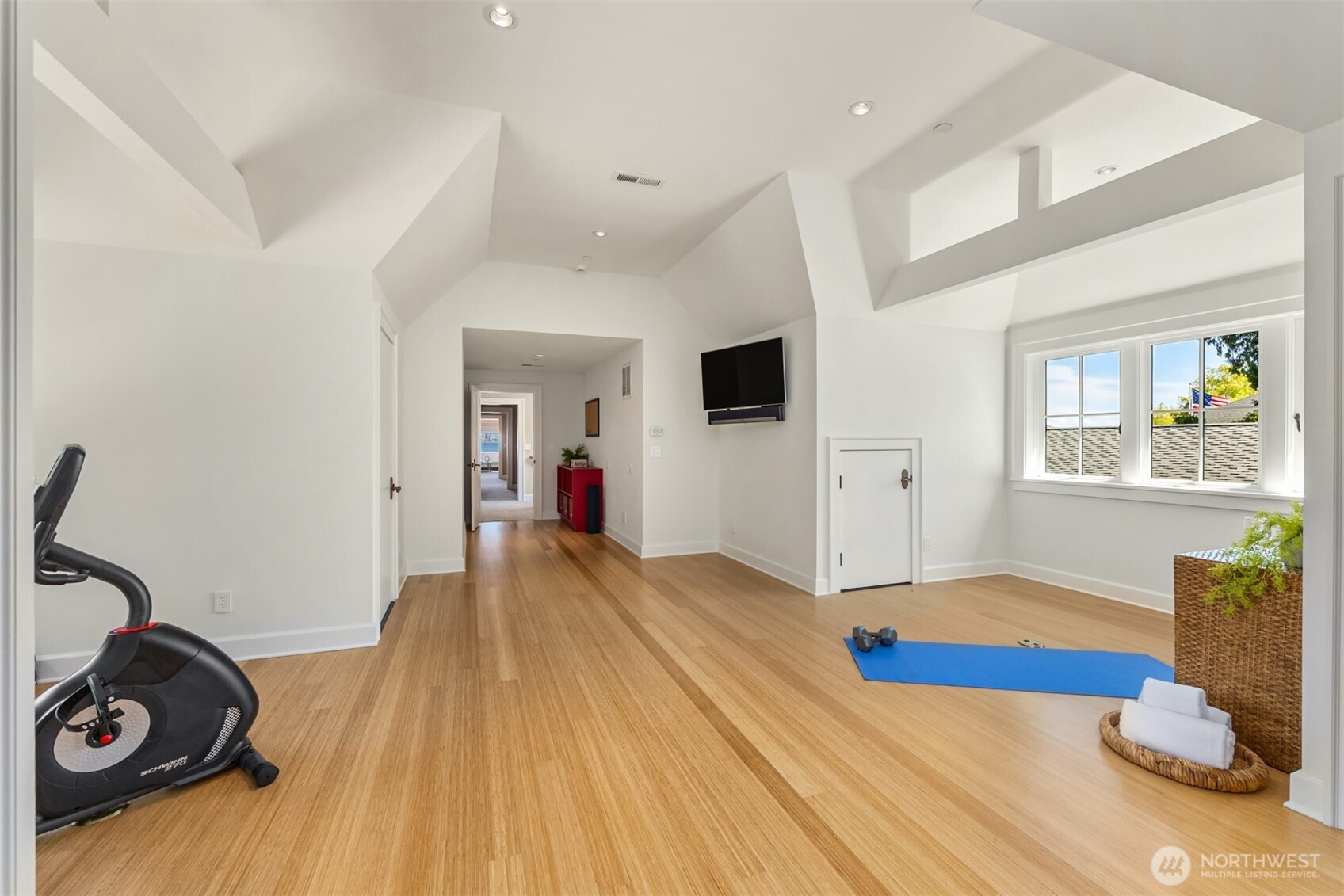 5128 Rockaway Beach Road NE Bainbridge Island WA 98110
