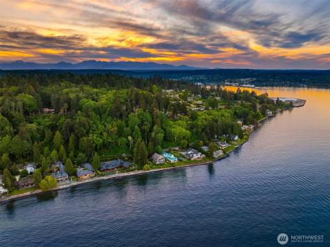 5128 Rockaway Beach Road NE Bainbridge Island WA 98110