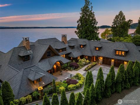 5128 Rockaway Beach Road NE Bainbridge Island WA 98110