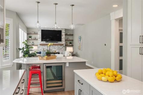 1013 233rd Place NE Sammamish WA 98074