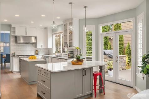 1013 233rd Place NE Sammamish WA 98074