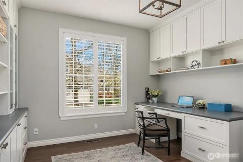 1013 233rd Place NE Sammamish WA 98074