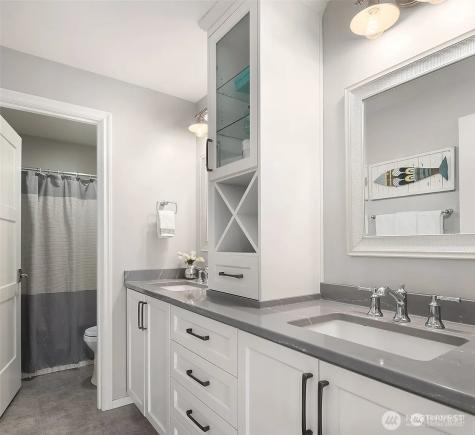 1013 233rd Place NE Sammamish WA 98074