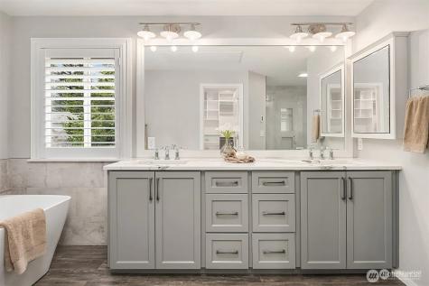 1013 233rd Place NE Sammamish WA 98074