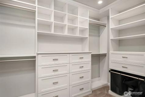 1013 233rd Place NE Sammamish WA 98074