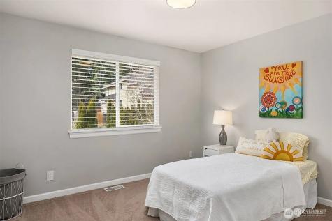 1013 233rd Place NE Sammamish WA 98074