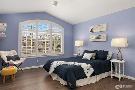 1013 233rd Place NE Sammamish WA 98074