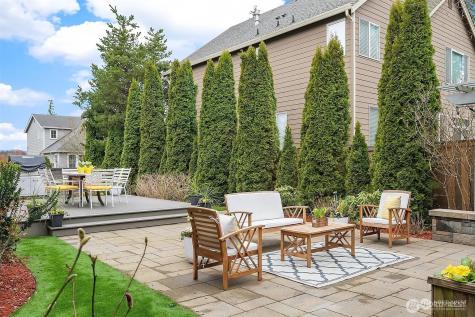 1013 233rd Place NE Sammamish WA 98074
