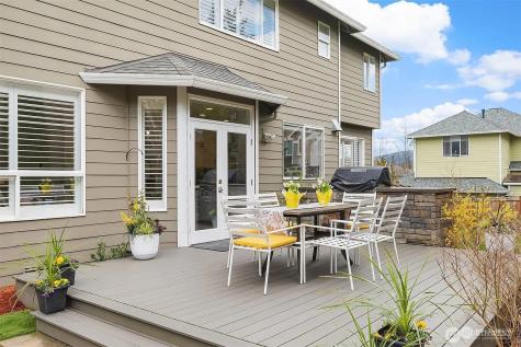 1013 233rd Place NE Sammamish WA 98074