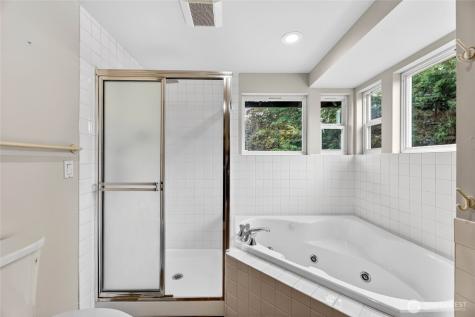 13459 SE 250th Court Kent WA 98042