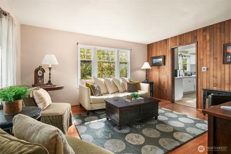19011 176th Avenue NE Woodinville WA 98072
