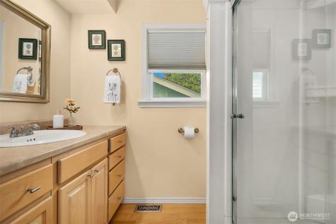19011 176th Avenue NE Woodinville WA 98072
