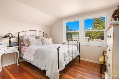 19011 176th Avenue NE Woodinville WA 98072