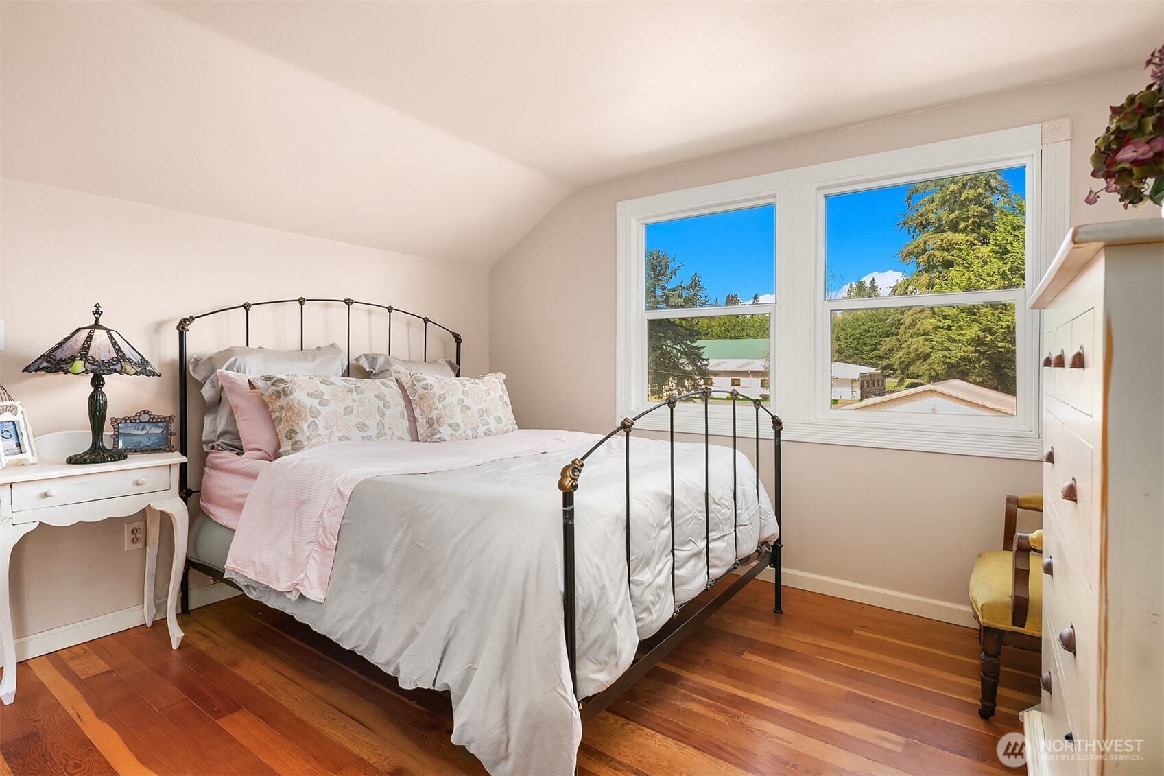 19011 176th Avenue NE Woodinville WA 98072