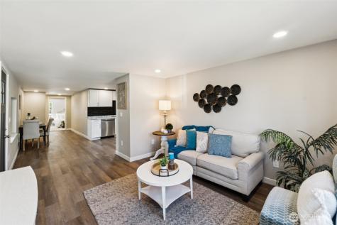 14322 Admiralty Way Lynnwood WA 98087
