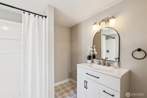 14322 Admiralty Way Lynnwood WA 98087