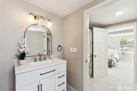 14322 Admiralty Way Lynnwood WA 98087