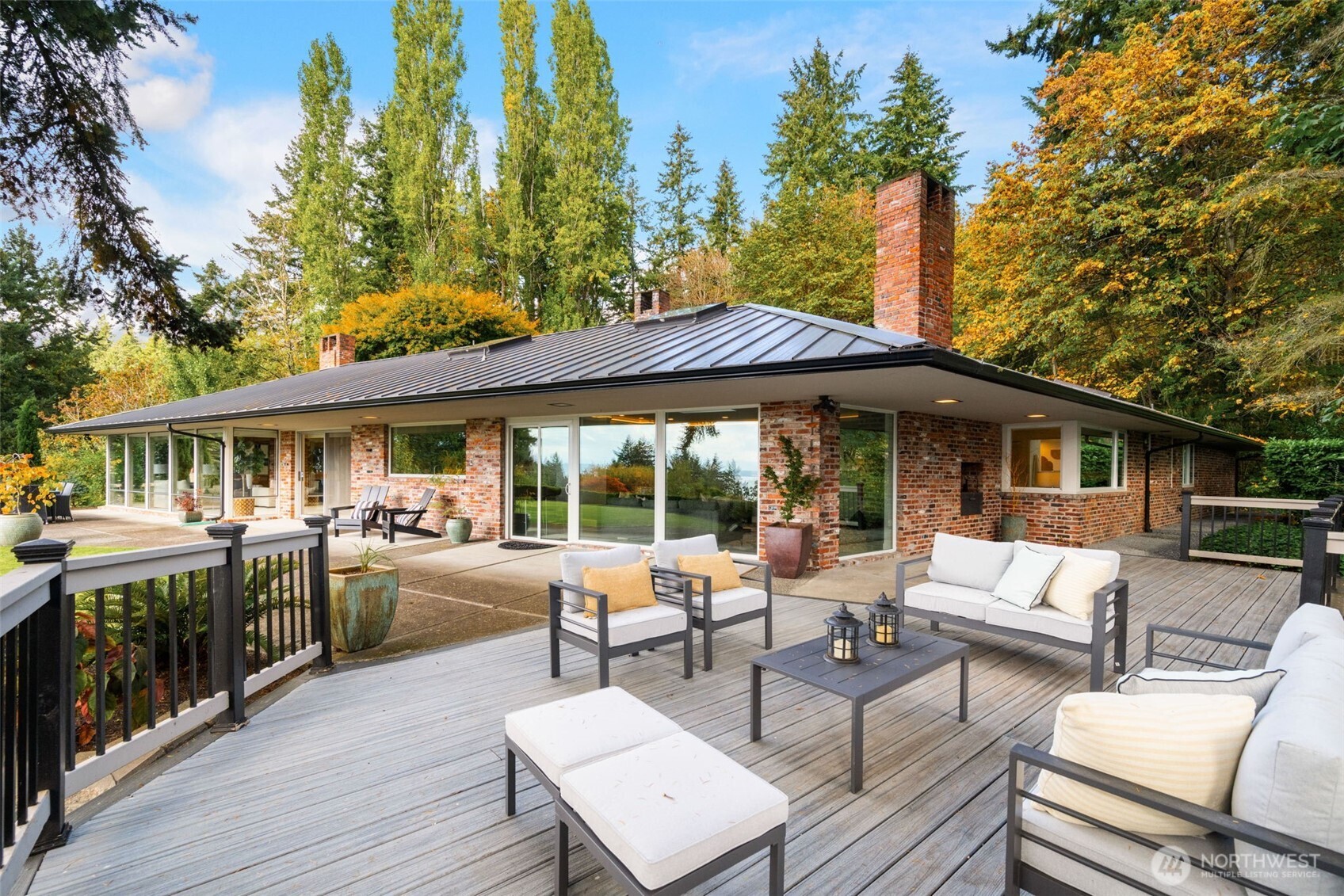 14050 Hilltop Lane NW Seattle WA 98177