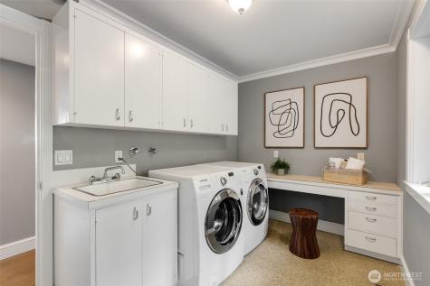 14050 Hilltop Lane NW Seattle WA 98177