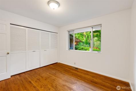 14050 Hilltop Lane NW Seattle WA 98177