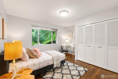 14050 Hilltop Lane NW Seattle WA 98177