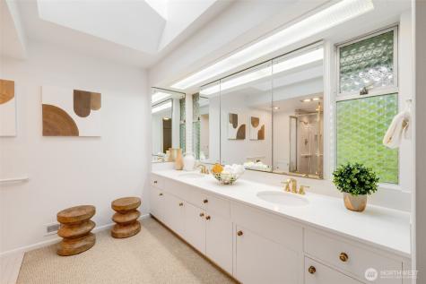 14050 Hilltop Lane NW Seattle WA 98177