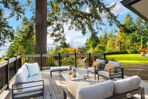 14050 Hilltop Lane NW Seattle WA 98177