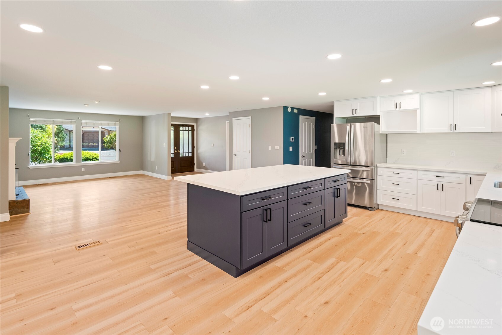 8001 Sapphire Drive SW Lakewood WA 98498