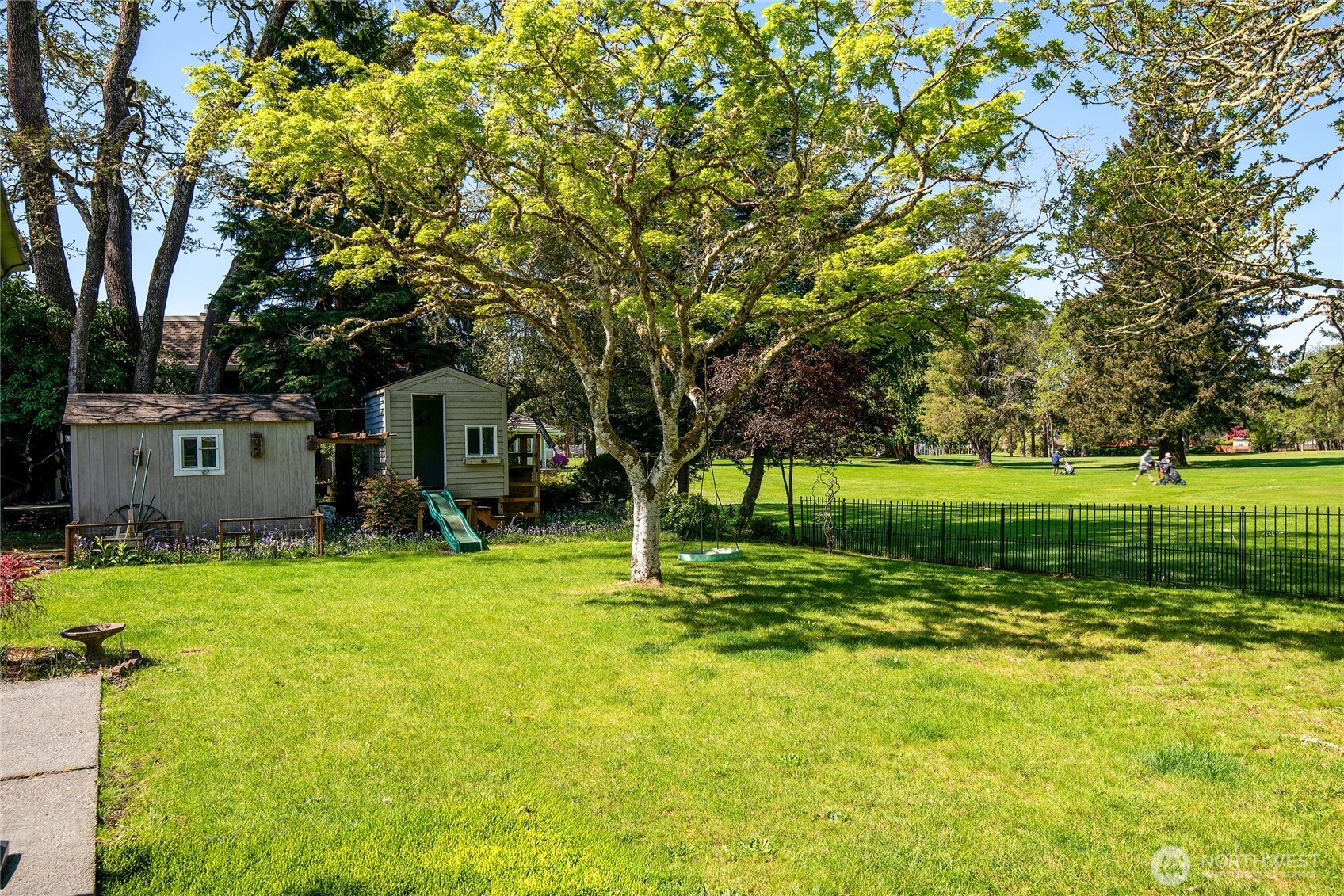 8001 Sapphire Drive SW Lakewood WA 98498