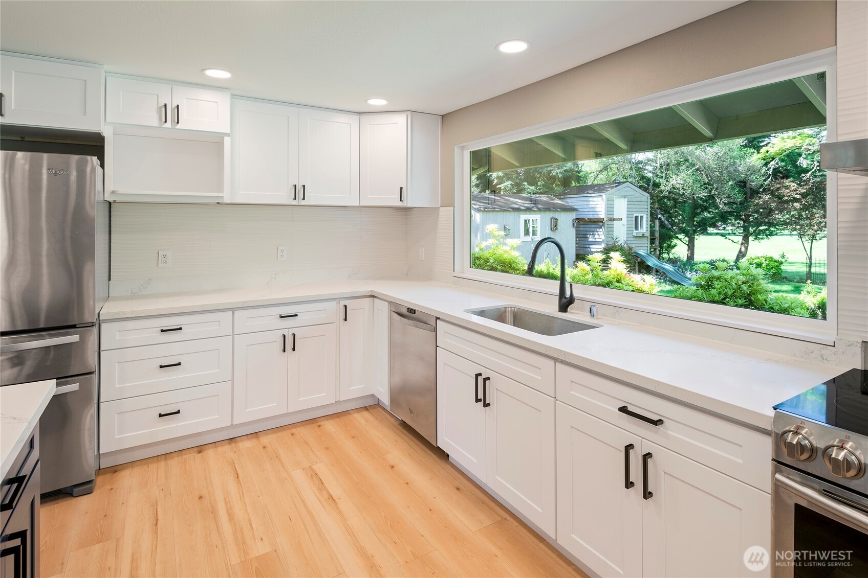 8001 Sapphire Drive SW Lakewood WA 98498