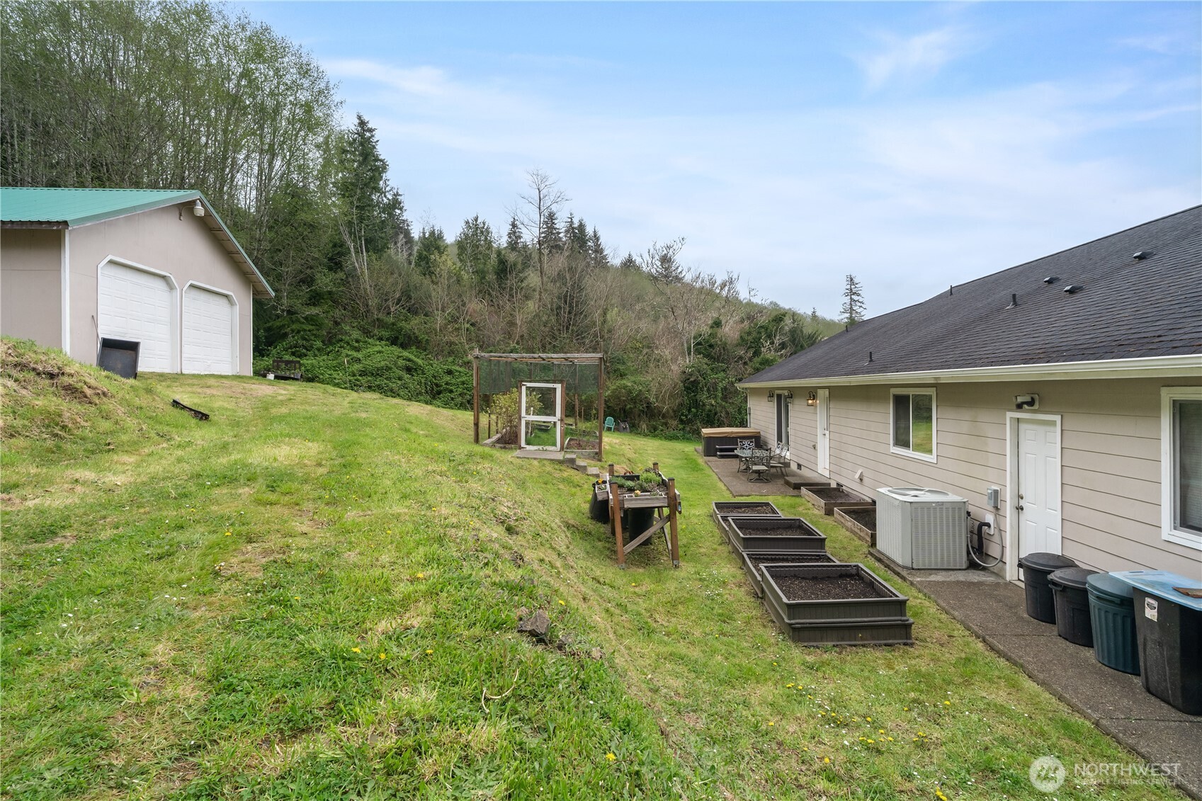 81 Bear Gulch Road Aberdeen WA 98520