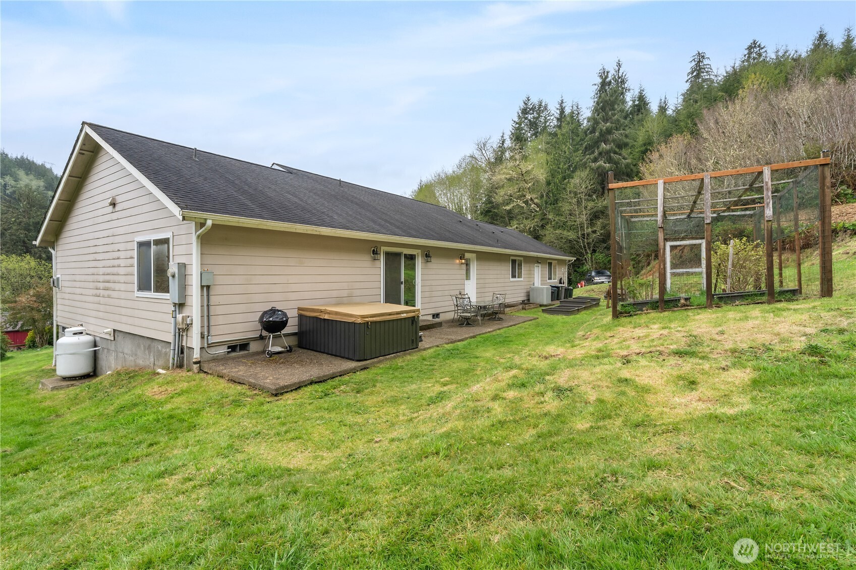 81 Bear Gulch Road Aberdeen WA 98520
