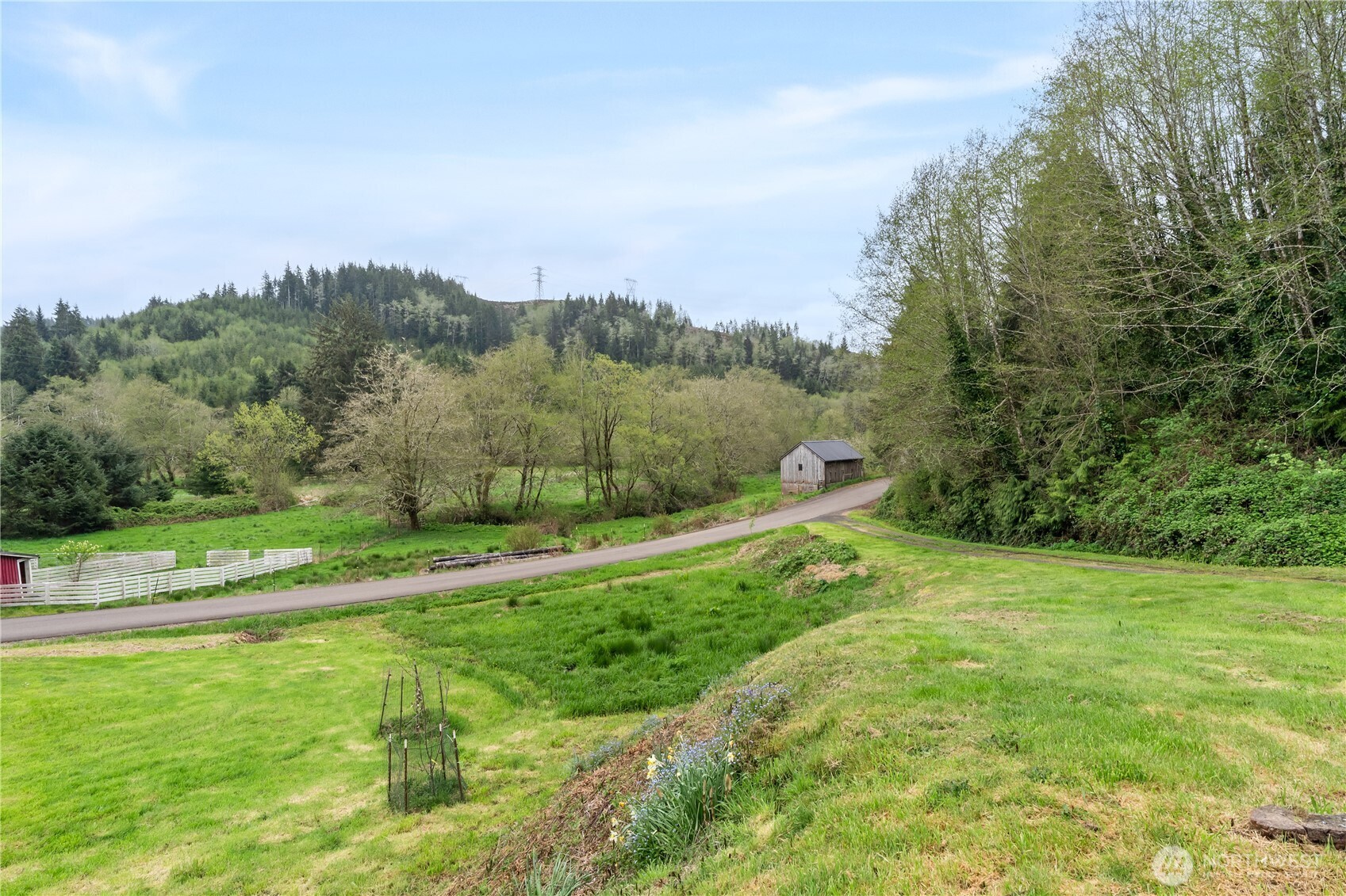 81 Bear Gulch Road Aberdeen WA 98520