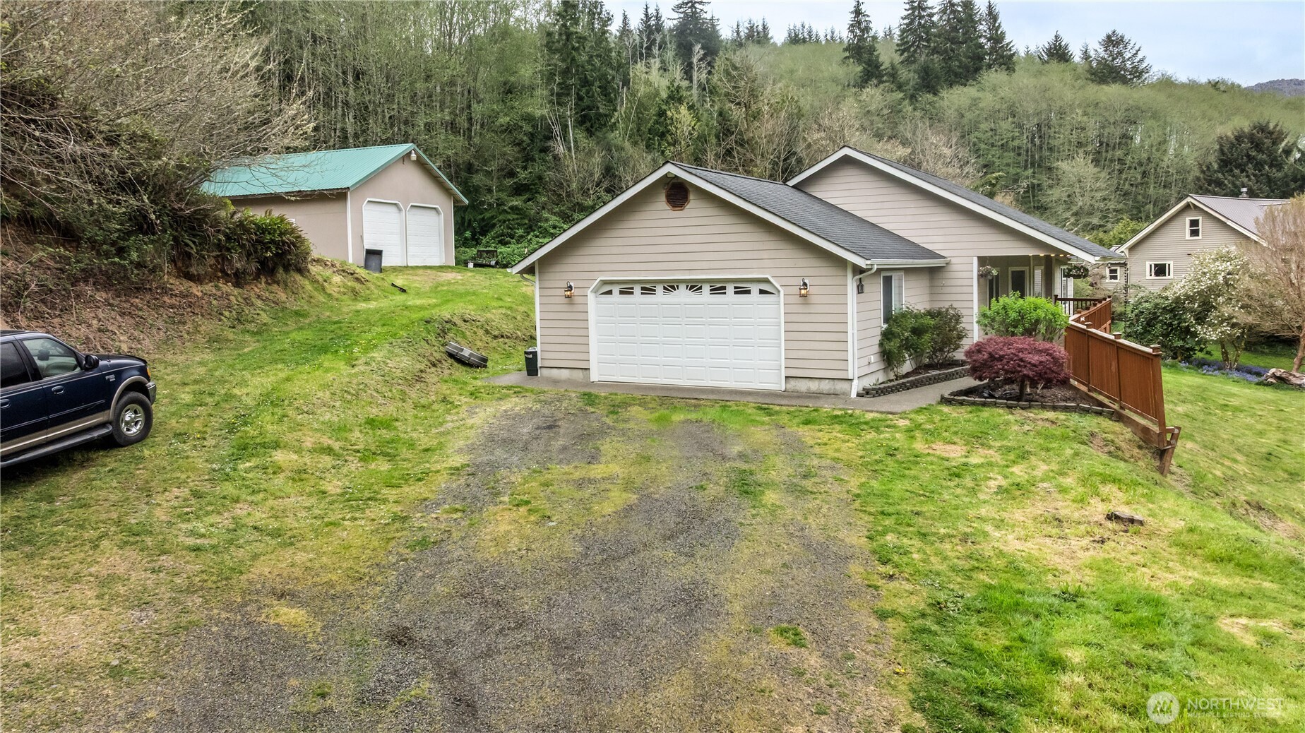 81 Bear Gulch Road Aberdeen WA 98520