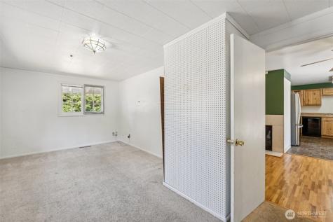 17511 62nd Avenue W Lynnwood WA 98037