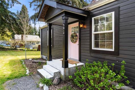 11716 48th Street E Edgewood WA 98372