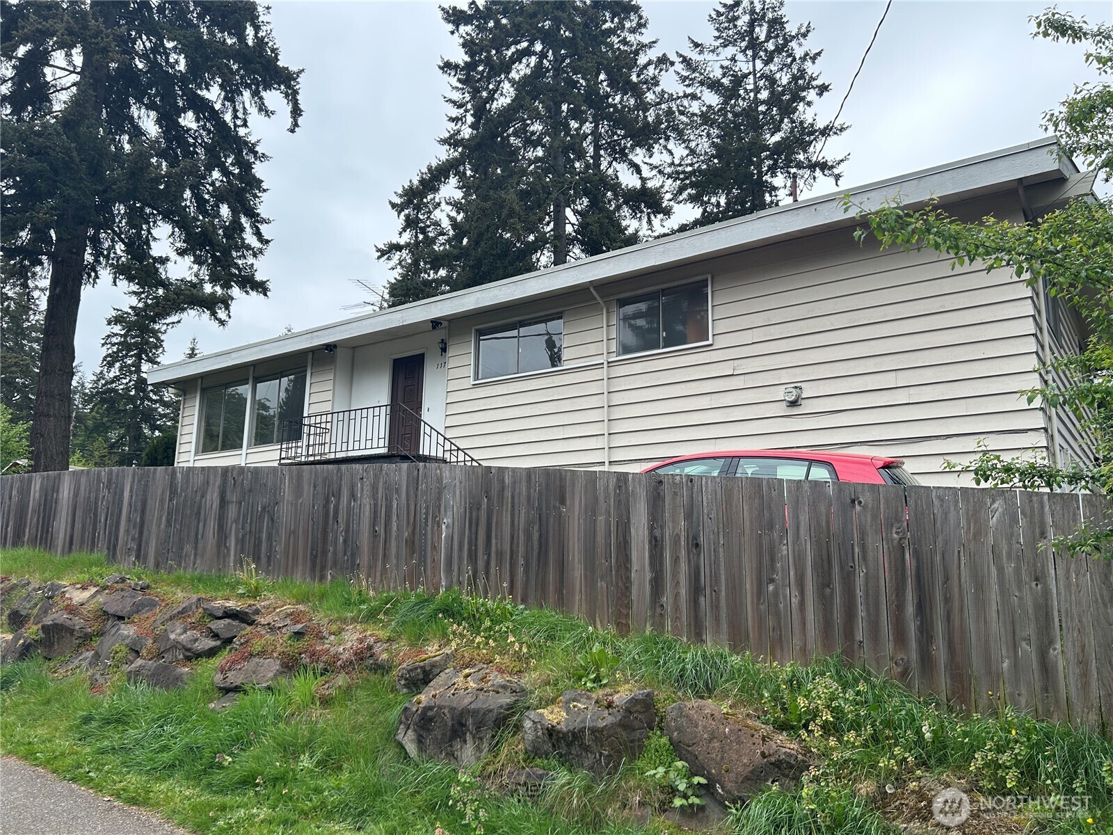 11718 5th Avenue NE Seattle WA 98125