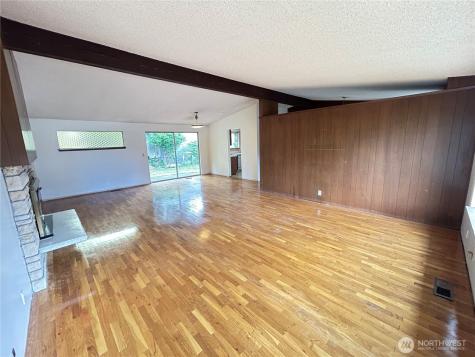 11718 5th Avenue NE Seattle WA 98125