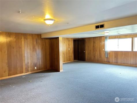 11718 5th Avenue NE Seattle WA 98125
