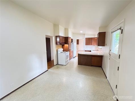 11718 5th Avenue NE Seattle WA 98125