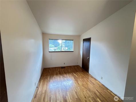 11718 5th Avenue NE Seattle WA 98125