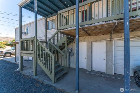 103 Seaton Avenue Grand Coulee WA 99133