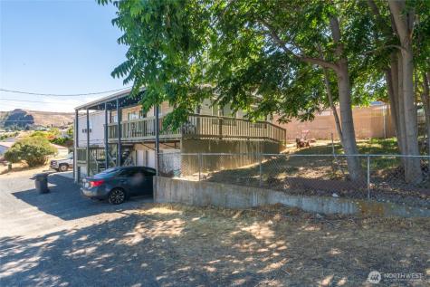103 Seaton Avenue Grand Coulee WA 99133