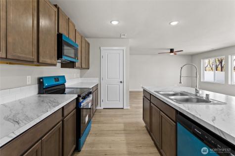 518 Chinook Winds Lane Tieton WA 98947